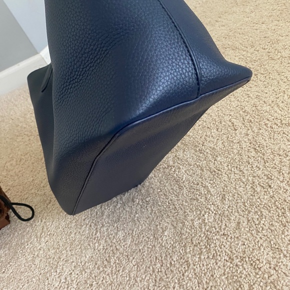 Toryburch Brody tote - Picture 5 of 8